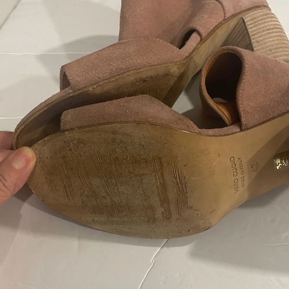 Sundance  Blush Pink Suede Spring Block Heel Sandals in size 11 (42)